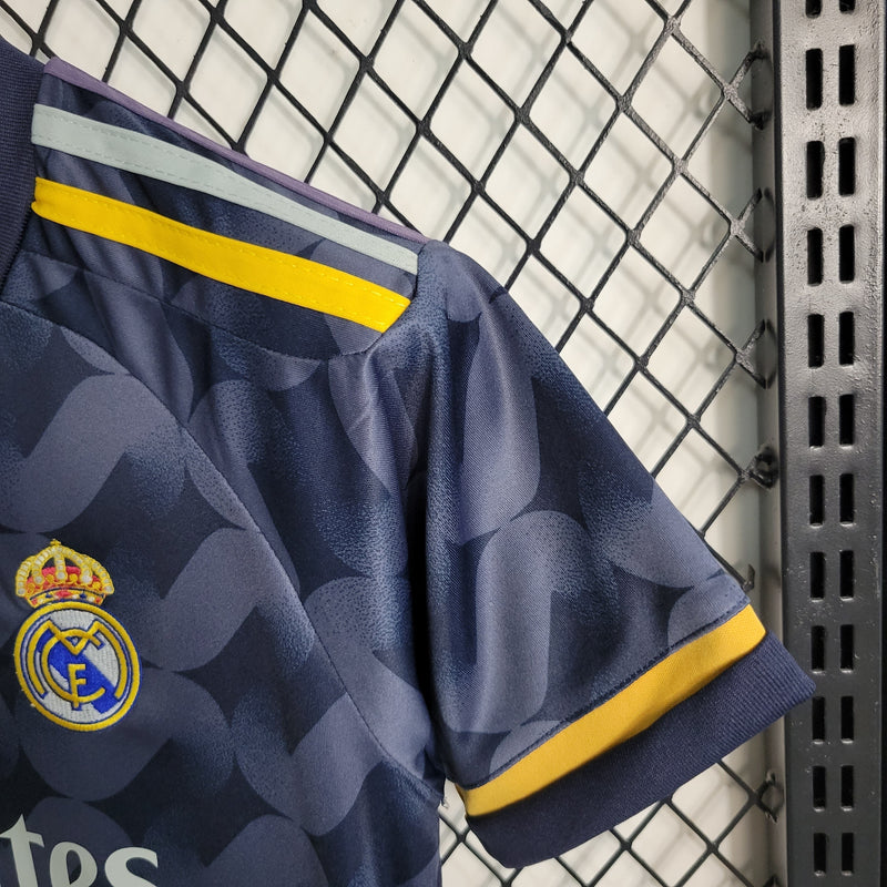 Kit Infantil Real Madrid Away 23/24