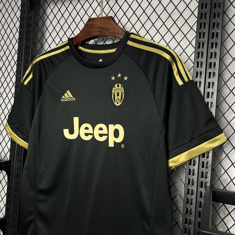 Camisa Retrô Juventus 2015-16 Black