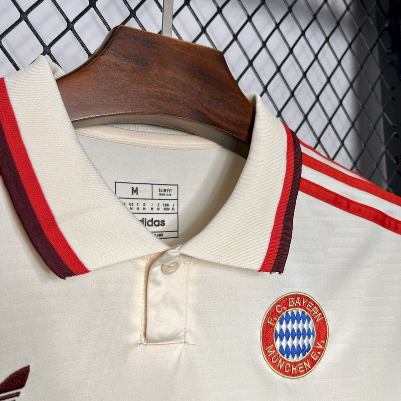 CAMISA DO BAYERN DE MUNIQUE 24/25 BEGE