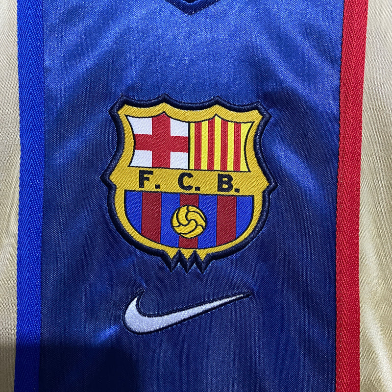 Camisa Retrô Barcelona 2002 Creme