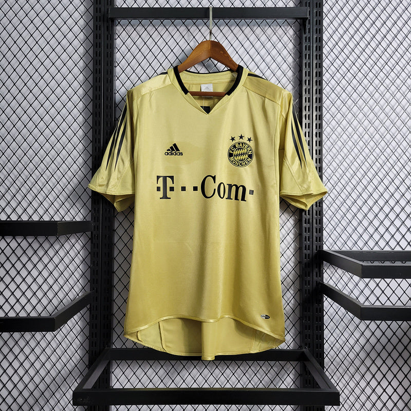 Camisa Retrô Bayern de Munique 2004-05 Gold